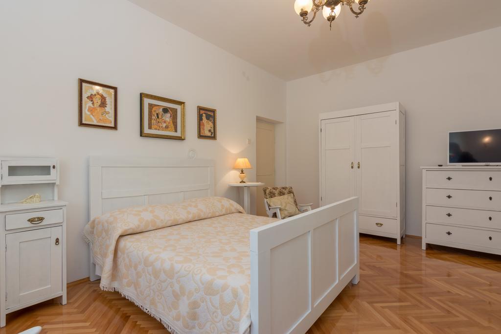 Apartments Coce Trogir Eksteriør billede