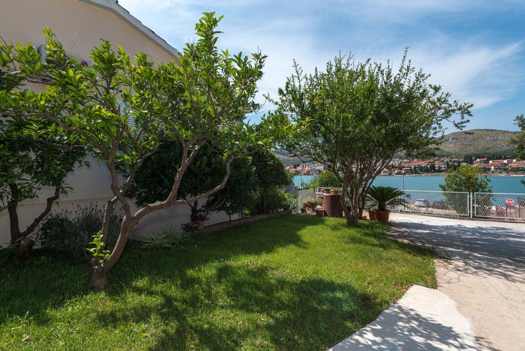 Apartments Coce Trogir Eksteriør billede