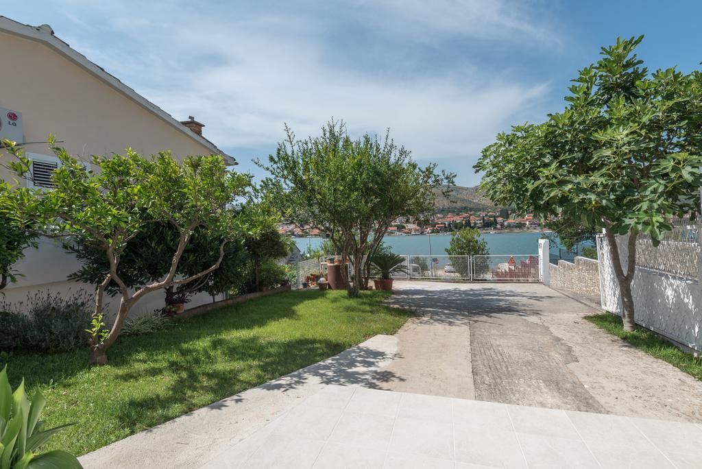 Apartments Coce Trogir Eksteriør billede