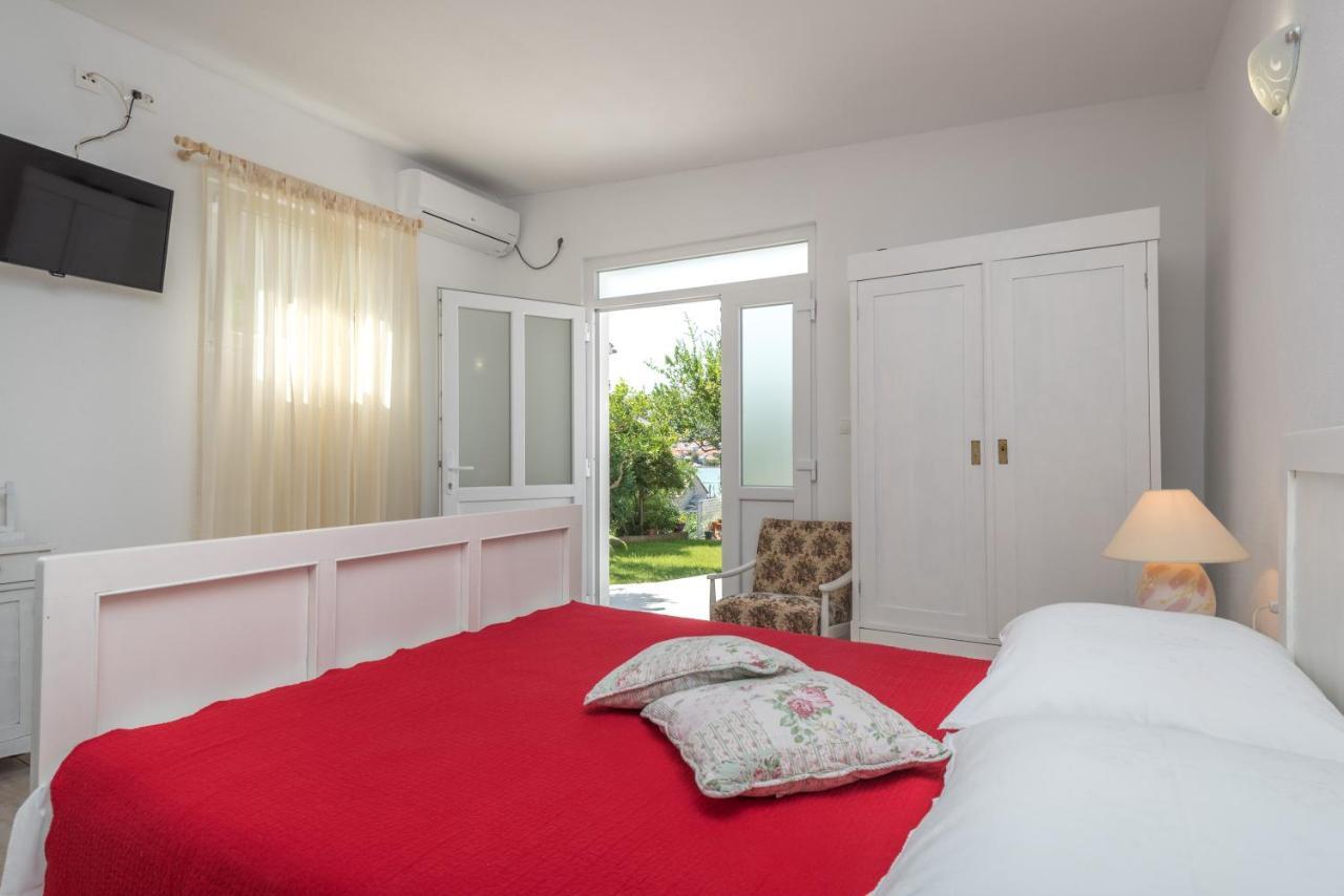 Apartments Coce Trogir Eksteriør billede
